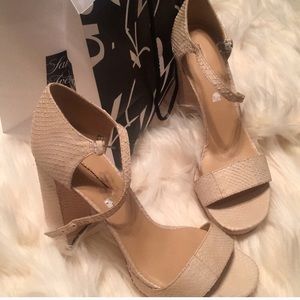 Pour la Victoire Chunky Heel Platform